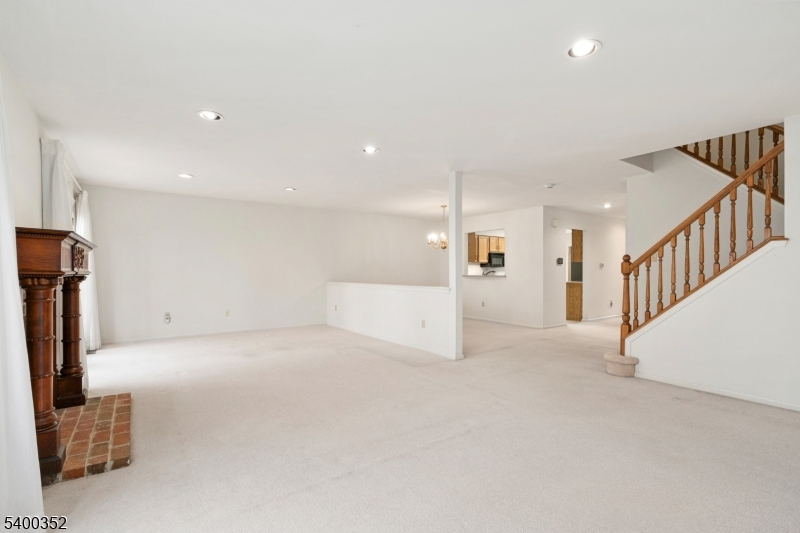 Woodcrest - Residential