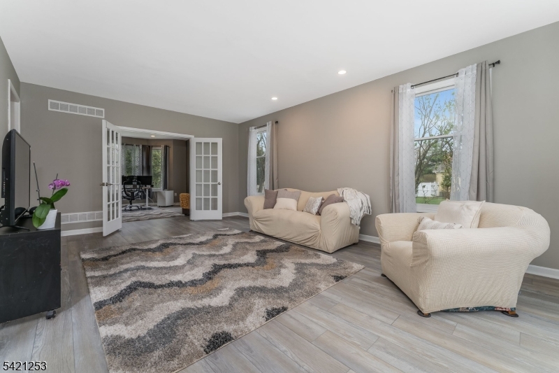 Colnmel Meadows - Residential