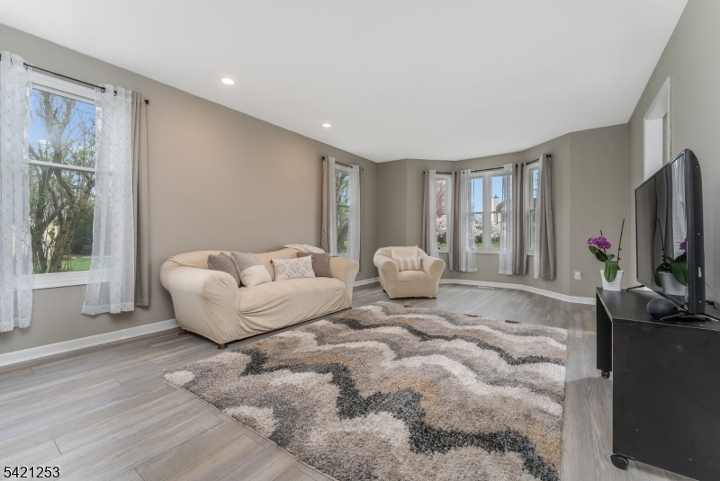 Colnmel Meadows - Residential