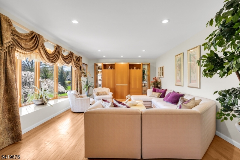 Skyline Ridge - Residential