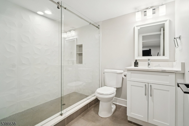 Riker Hill - Residential