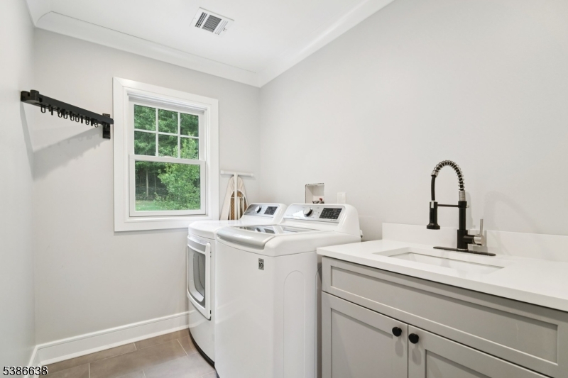 Riker Hill - Residential