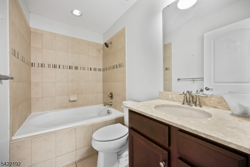 Hamilton Chase - Residential