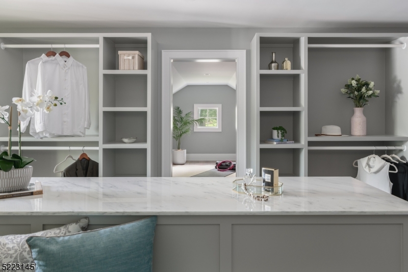 Rolling Hills - Residential