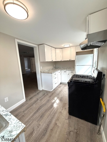 Train station - Residential Lease