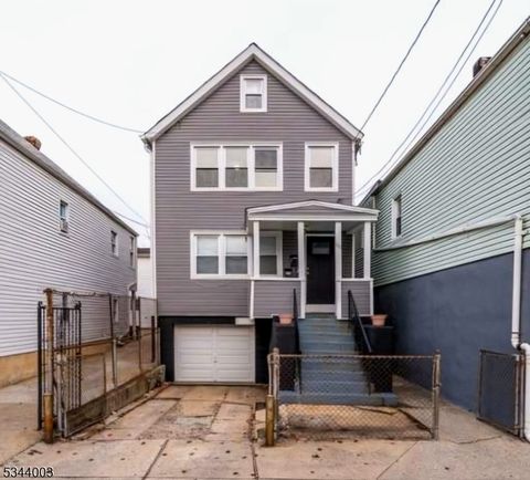 MLS: 3950802