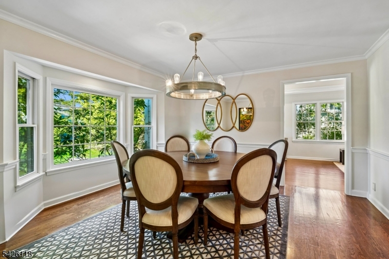 POET'S SECTION - Residential