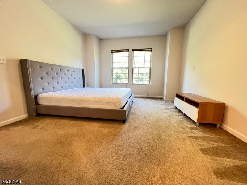 Kensignton Square - Residential