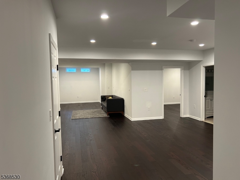 Kensignton Square - Residential