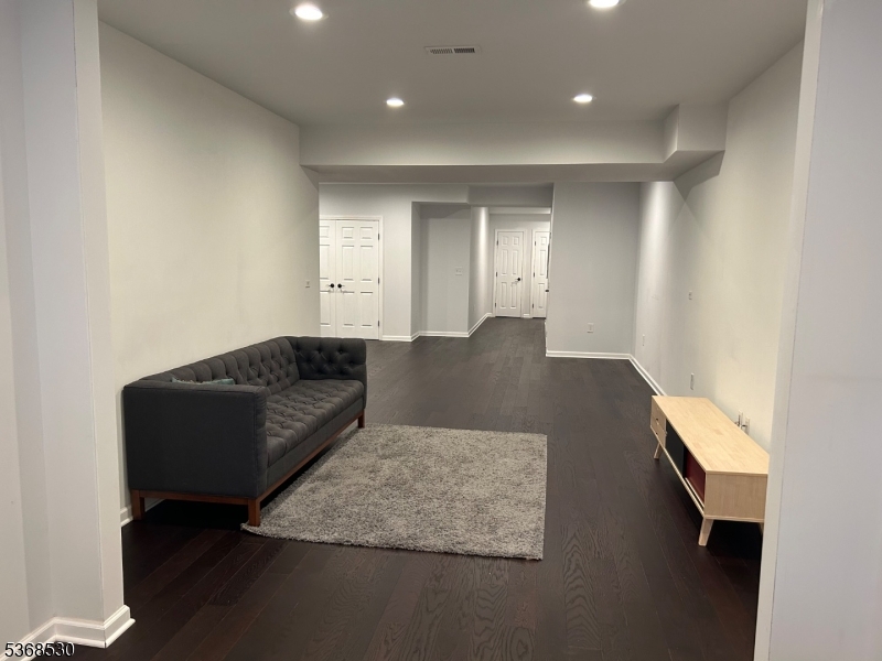 Kensignton Square - Residential