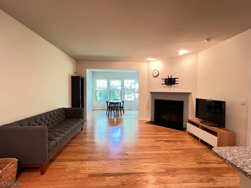 Kensignton Square - Residential