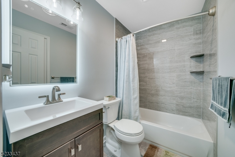 Arrowgate - Residential Lease