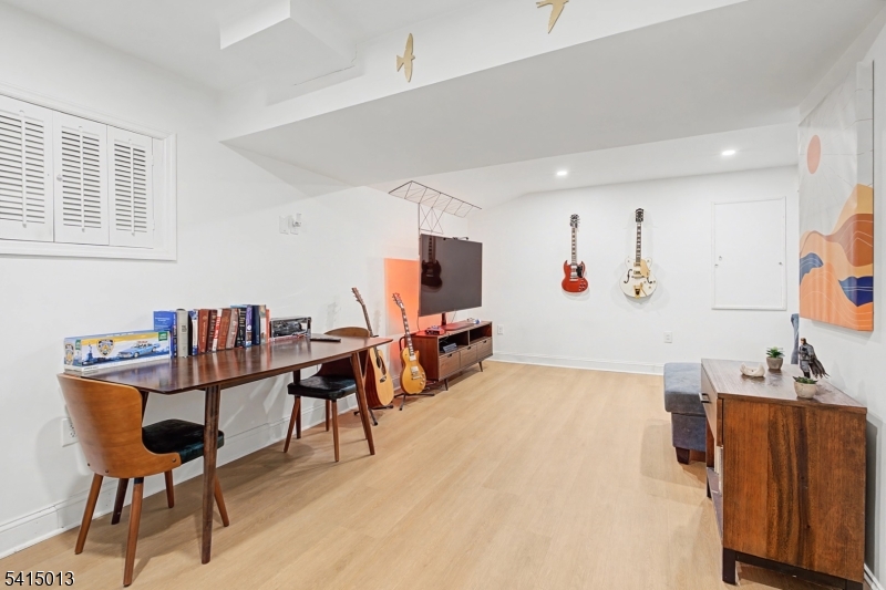 Redwood - Residential