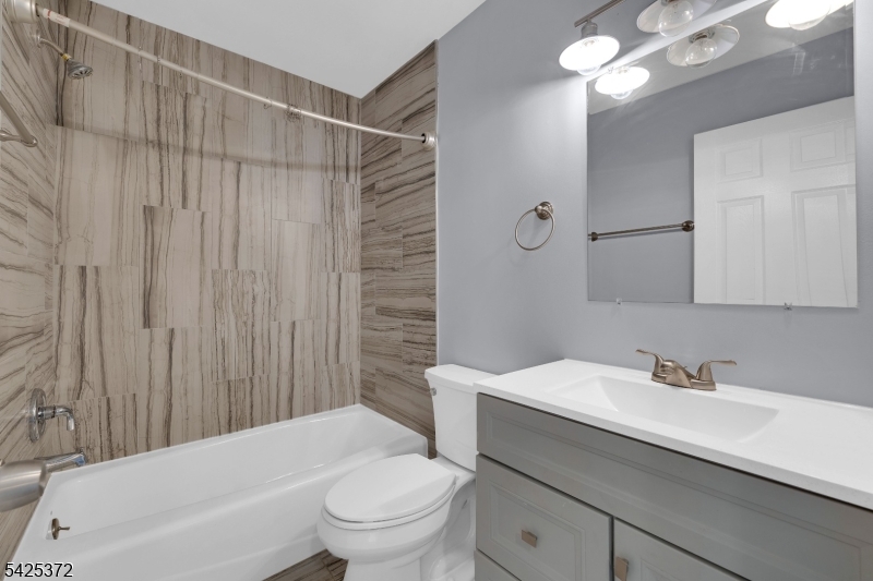 Seasons Glen - Residential Lease