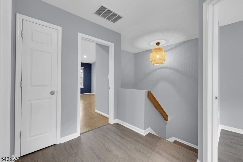 Seasons Glen - Residential Lease