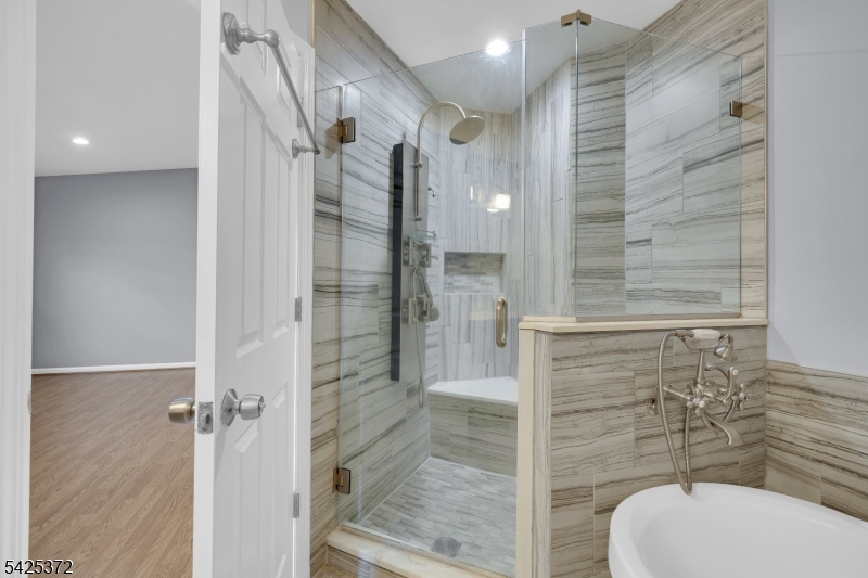 Seasons Glen - Residential Lease