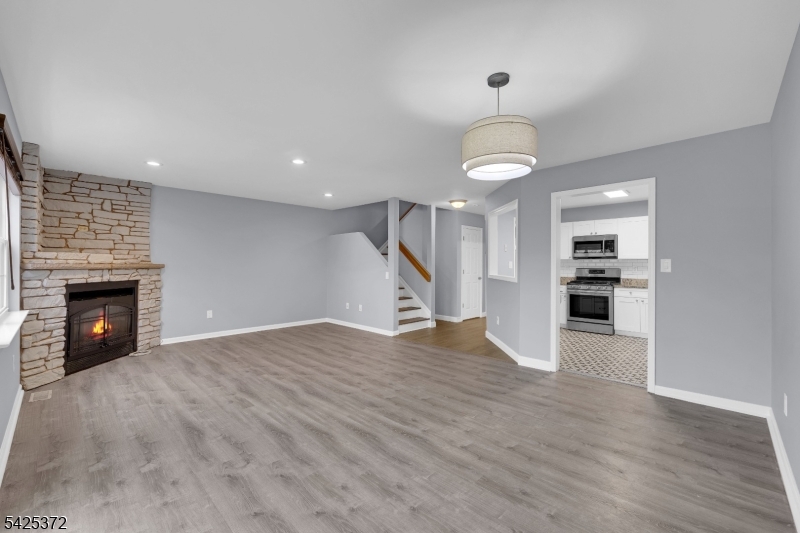 Seasons Glen - Residential Lease