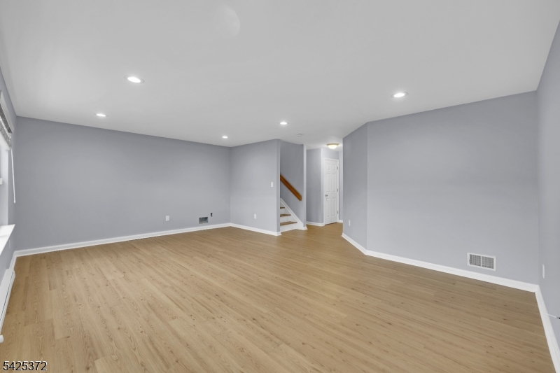 Seasons Glen - Residential Lease