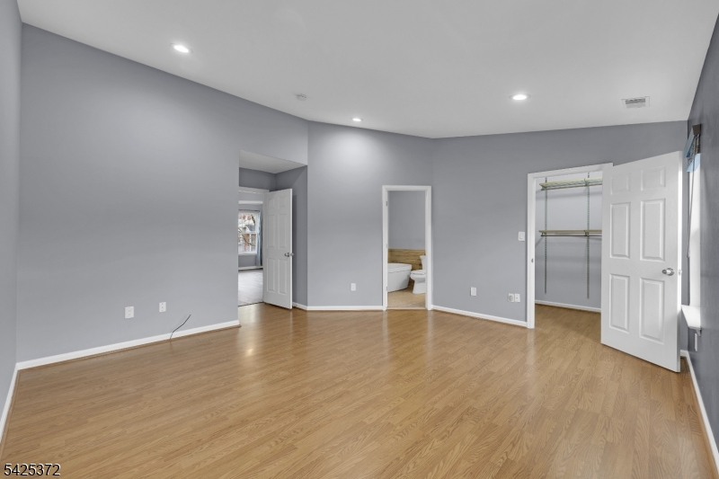 Seasons Glen - Residential Lease