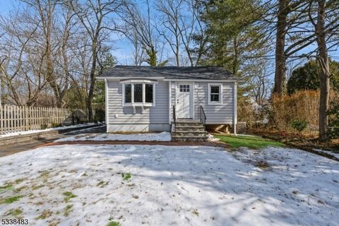 179 Passaic St, New Providence Boro, NJ 07974 - #: 3948279