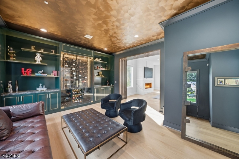 Riker Hill - Residential