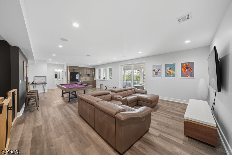 Riker Hill - Residential