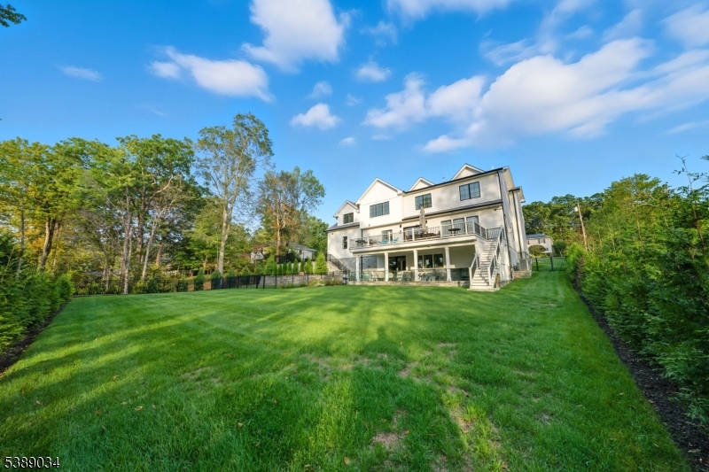 Riker Hill - Residential