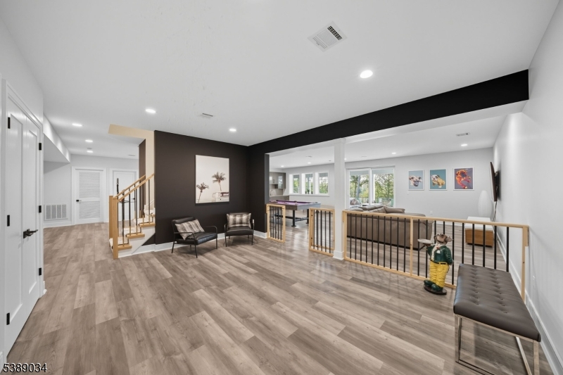 Riker Hill - Residential