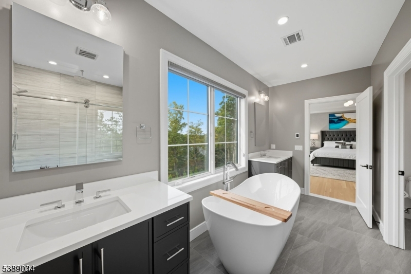 Riker Hill - Residential