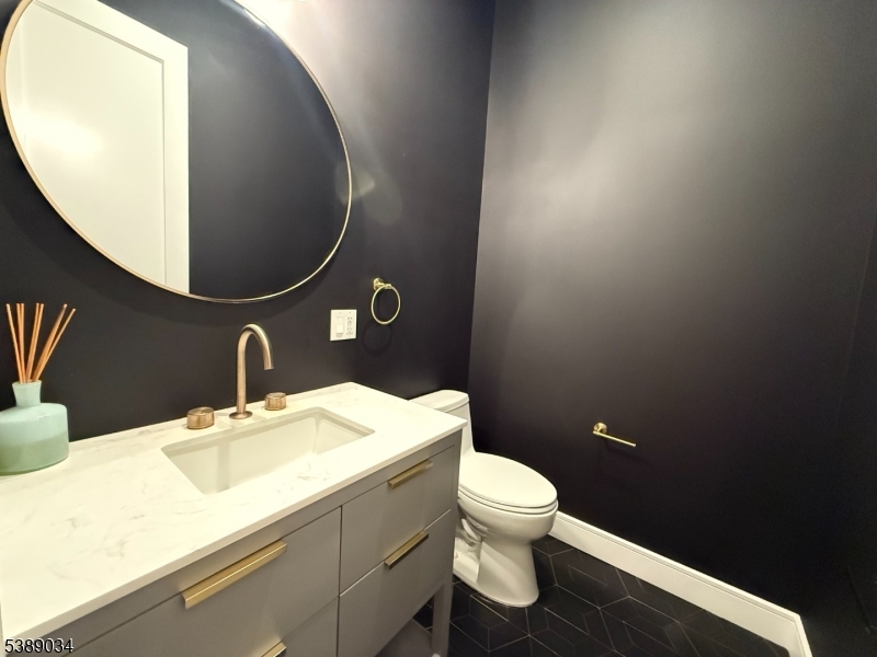 Riker Hill - Residential