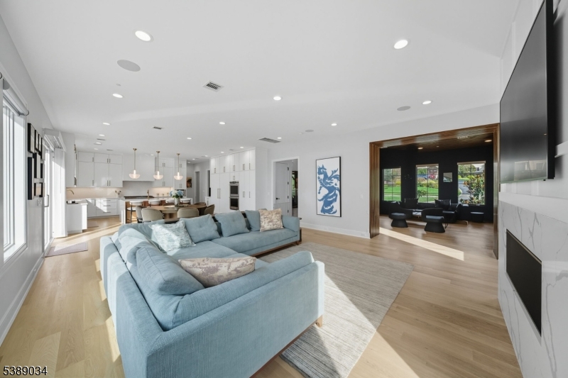 Riker Hill - Residential