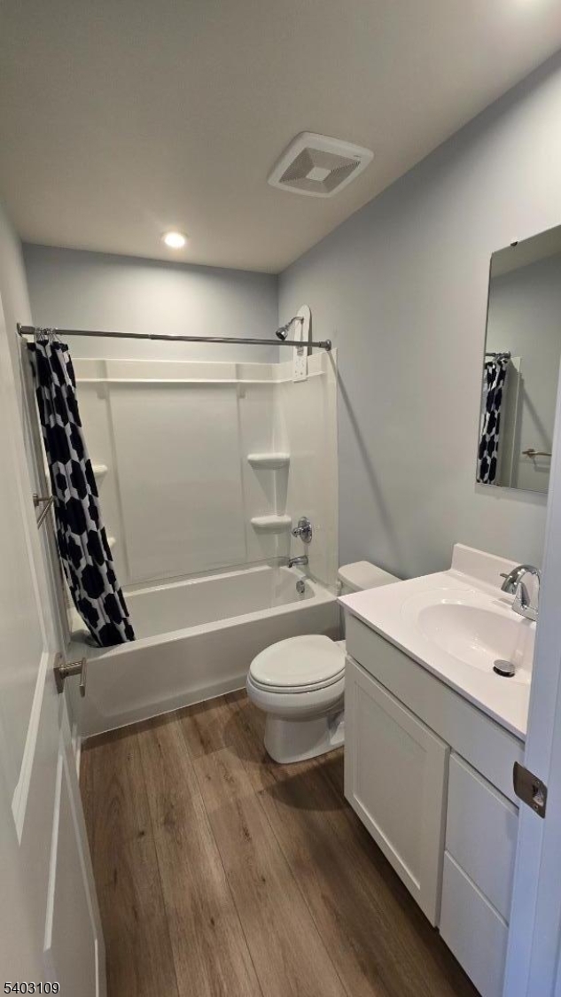 Hawk Pointe/Natures Legacy - Residential Lease