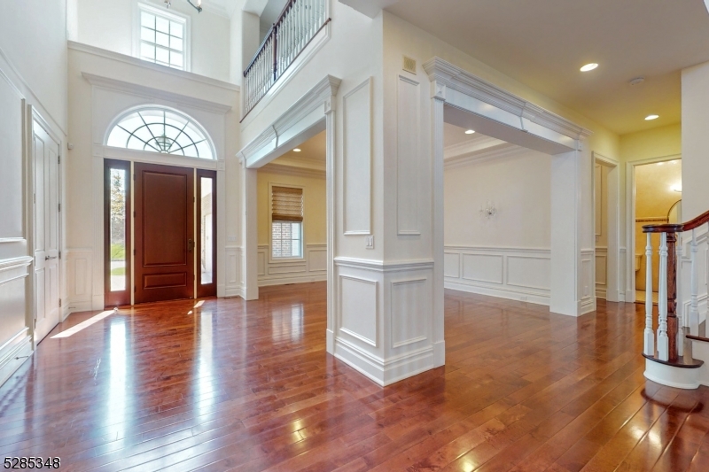 SADDLE RIVER GRAND - Residential