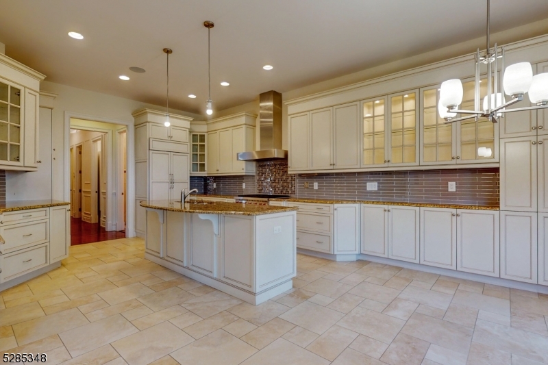 SADDLE RIVER GRAND - Residential