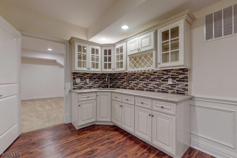 SADDLE RIVER GRAND - Residential