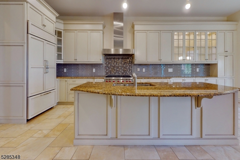 SADDLE RIVER GRAND - Residential