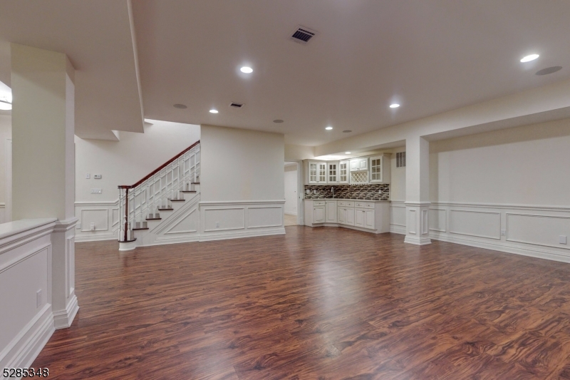 SADDLE RIVER GRAND - Residential