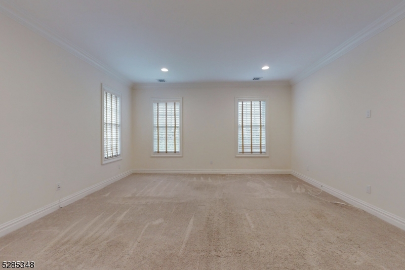 SADDLE RIVER GRAND - Residential