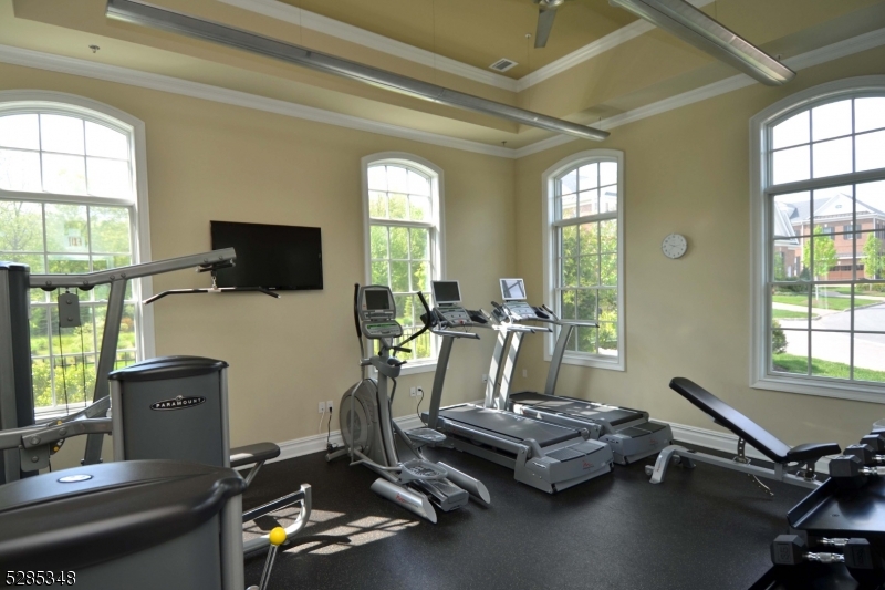 SADDLE RIVER GRAND - Residential