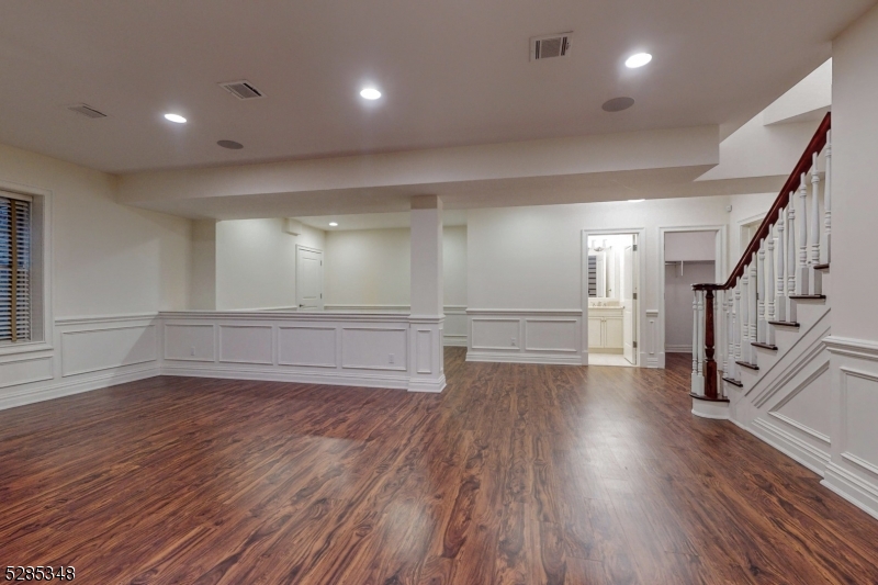 SADDLE RIVER GRAND - Residential