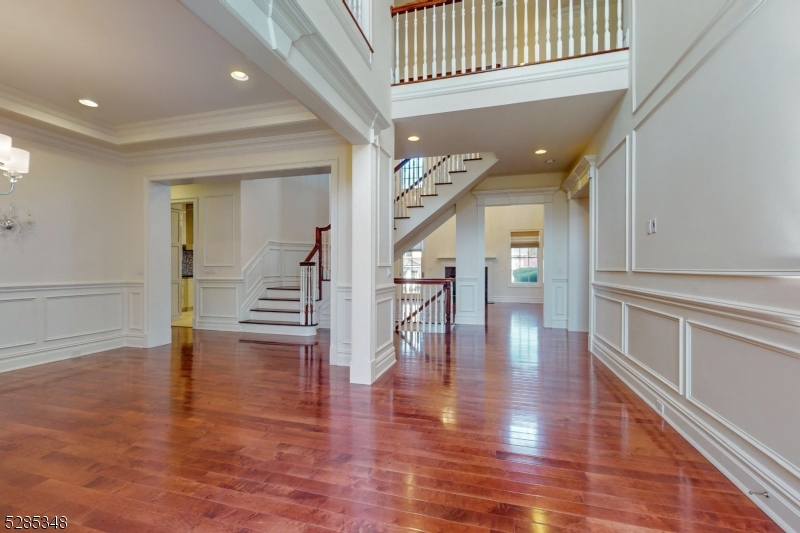SADDLE RIVER GRAND - Residential