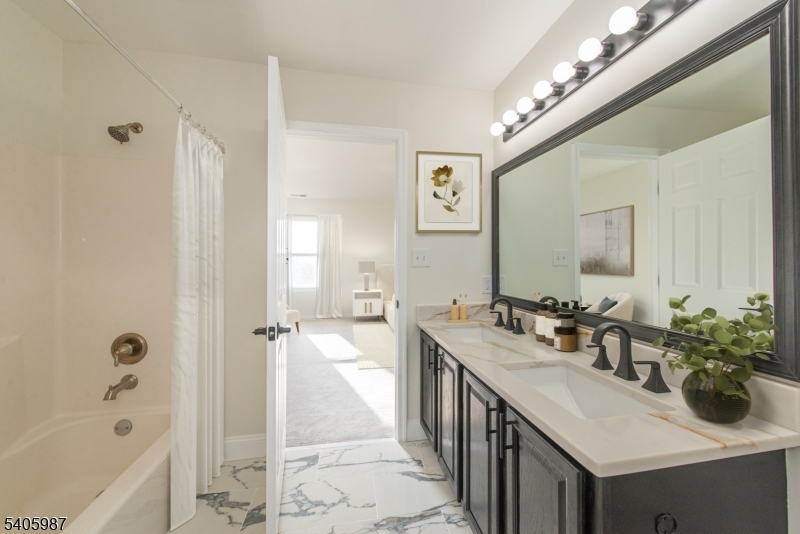 Washington Meadows - Residential