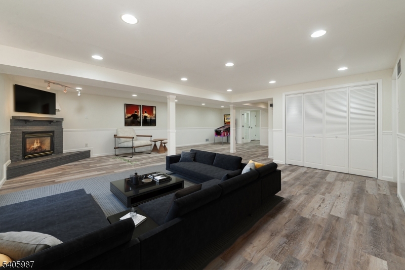 Washington Meadows - Residential