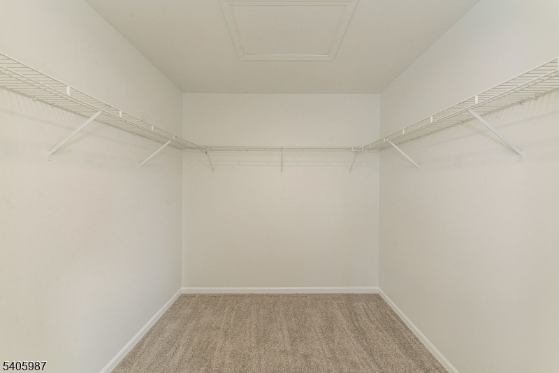 Washington Meadows - Residential