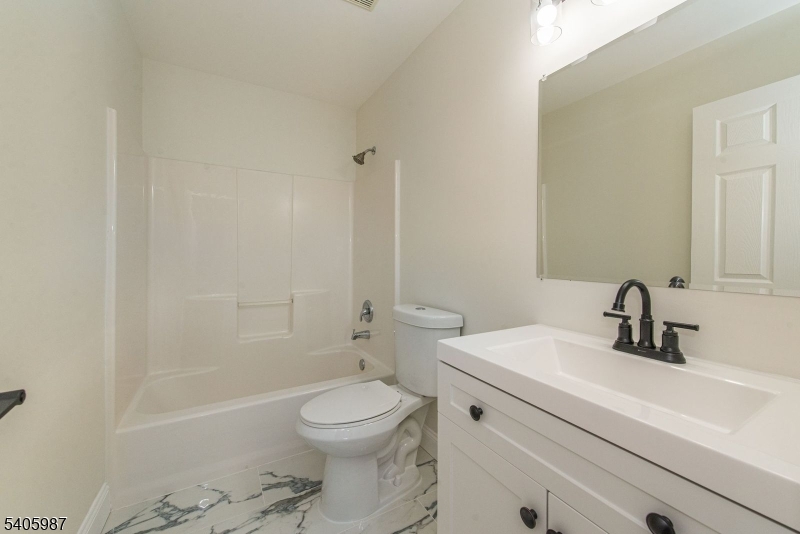 Washington Meadows - Residential