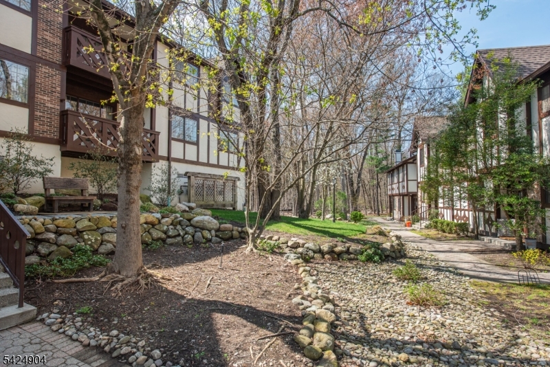 Ridge Gardens - Residential