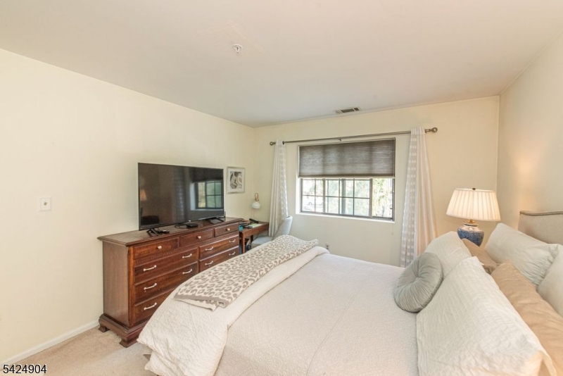 Ridge Gardens - Residential