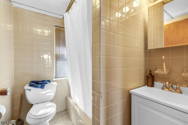 Athenia - Residential Income