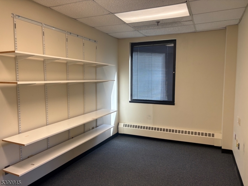 Bridgewater Twp., New Jersey 08807, United States, ,Residential,Active,231656