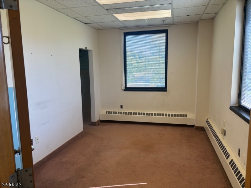 Bridgewater Twp., New Jersey 08807, United States, ,Residential,Active,231656